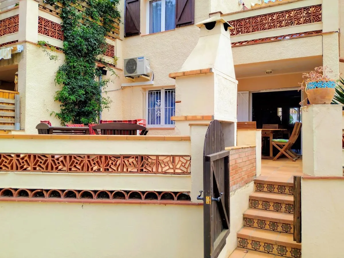 Vacay Villa Montemar L'Escala Spain